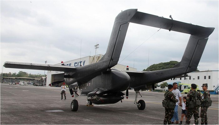 Máy bay chiếc OV-10 trinh sát - tấn công của Không quân Philippines
